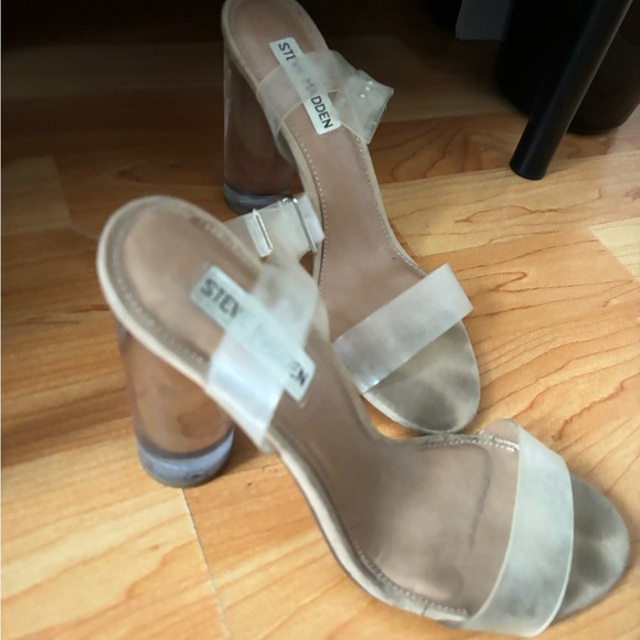 Steve Madden Heels - Picture 2 of 5